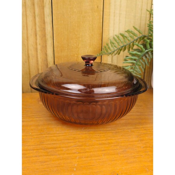 Vintage Pyrex Cranberry Ribbed 2 Qt Casserole Dish with Lid, O24-S - Picture 1 of 7